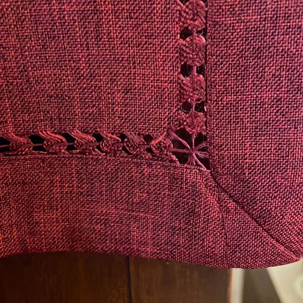 Linen Table Runner NWOT